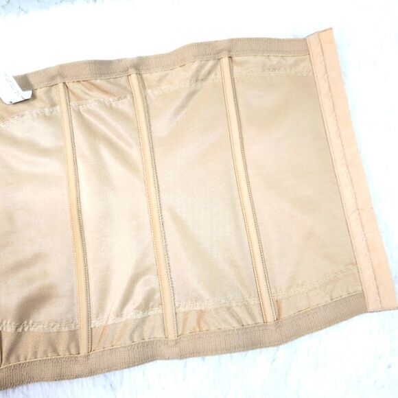 Maidenform Waist Slimmer - Picture 7 of 8